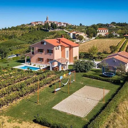 Semesterbostad Selar