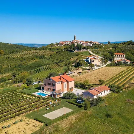 Selar Semesterbostad